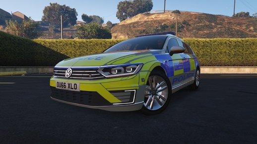 2017 Met Police Volkswagen Passat GTE Estate [ELS]