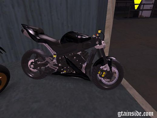 Yamaha R1 2005 No mask