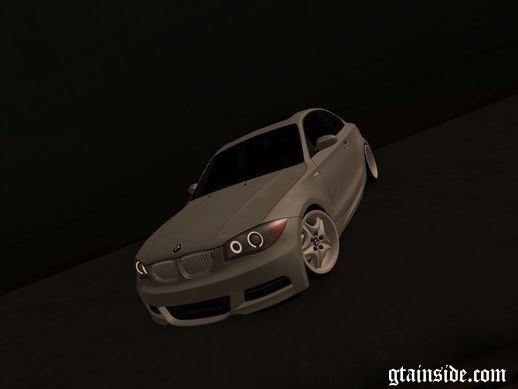 BMW 135i Clean