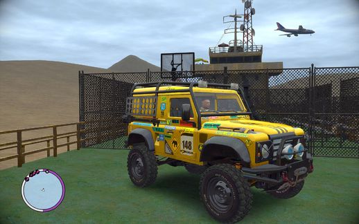 Land Rover Defender 