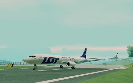 Boeing 737-800 PLL LOT
