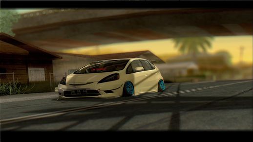 2009 Honda Fit JDM Modification