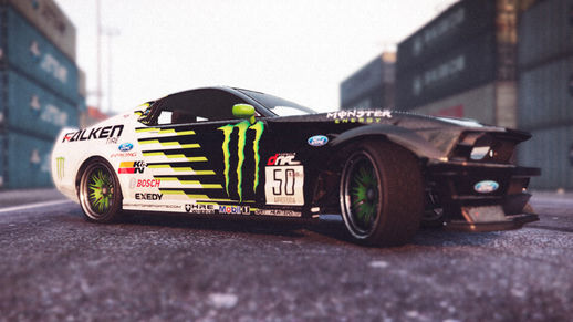 Monster Energy Dominator