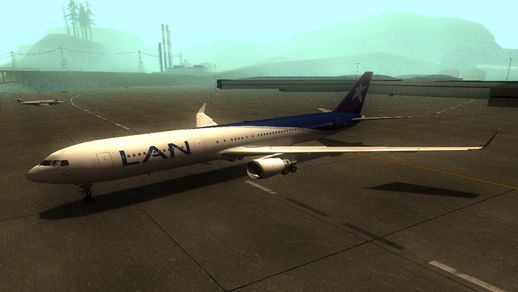 Boeing 767-300 LAN Airlines