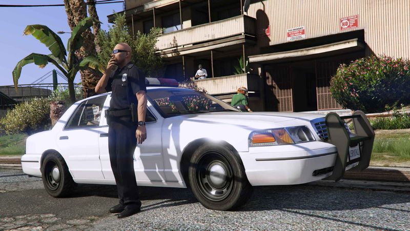 GTA 5 1999 Ford Crown Victoria Police + Liveries Mod - GTAinside.com