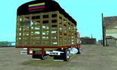 Ford 9000 con estacas stylo colombia