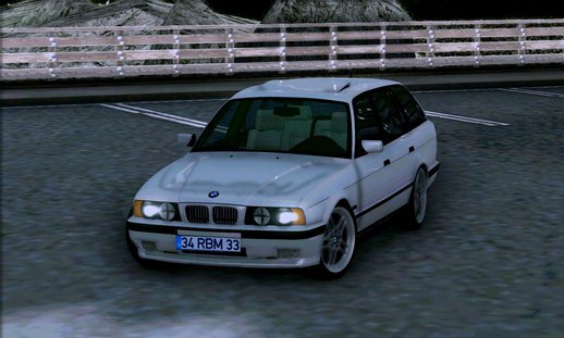 BMW M5 E34 Touring [RC]