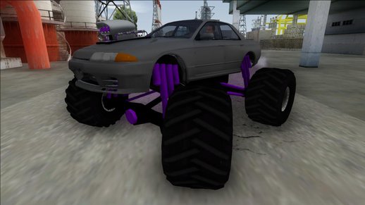 Nissan Skyline R32 4 Door Monster Truck