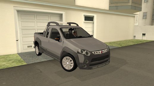 Fiat Strada Locker 2013 