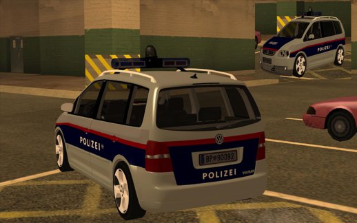 VW Touran Austria Polizei