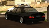 Mercedes Benz E200 Stance