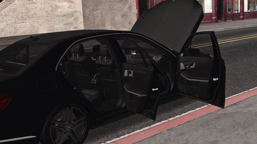 Mercedes-Benz E350 Bluetec