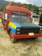 Chevrolet C30 (Chiva Rumbera)