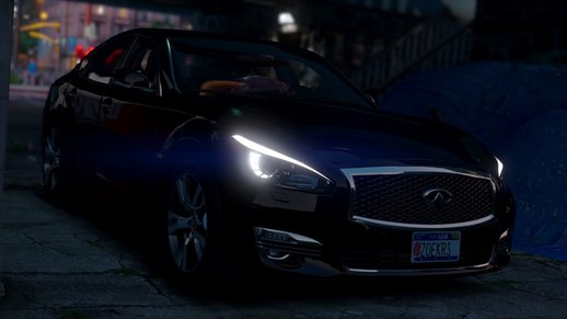 Infiniti Q70