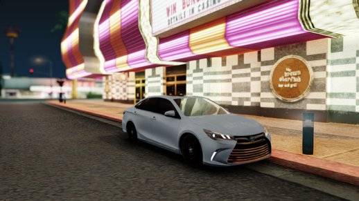 Toyota Camry 2016