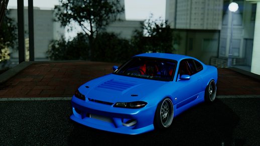 Nissan Silvia S15
