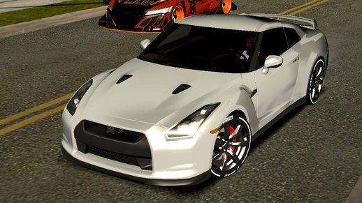 2011 Nissan GT-R Premium (R35)