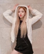 Rosé Park 박채영 ( Black Pink )