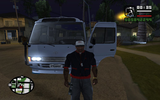 Toyota Coaster B40 GTA SA 