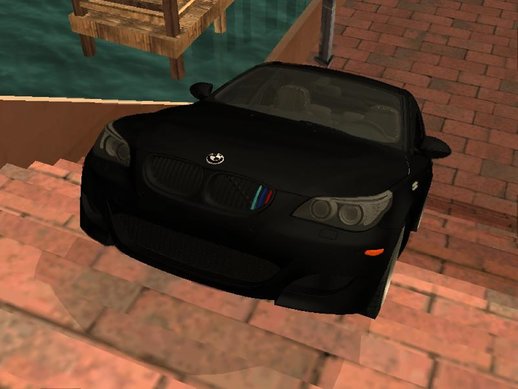 BMW M5 E60