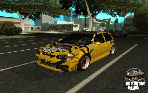 Volkswagen Golf R32 Yellow