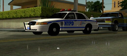 2011 Ford Cown vic NYPD (PC AND MOB)