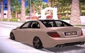 Mercedes Benz C63 AMG 2012
