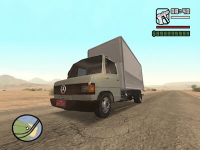 2005 Mercedes-Benz 710 Plus Box Truck